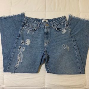 Distressed and torn jeans!